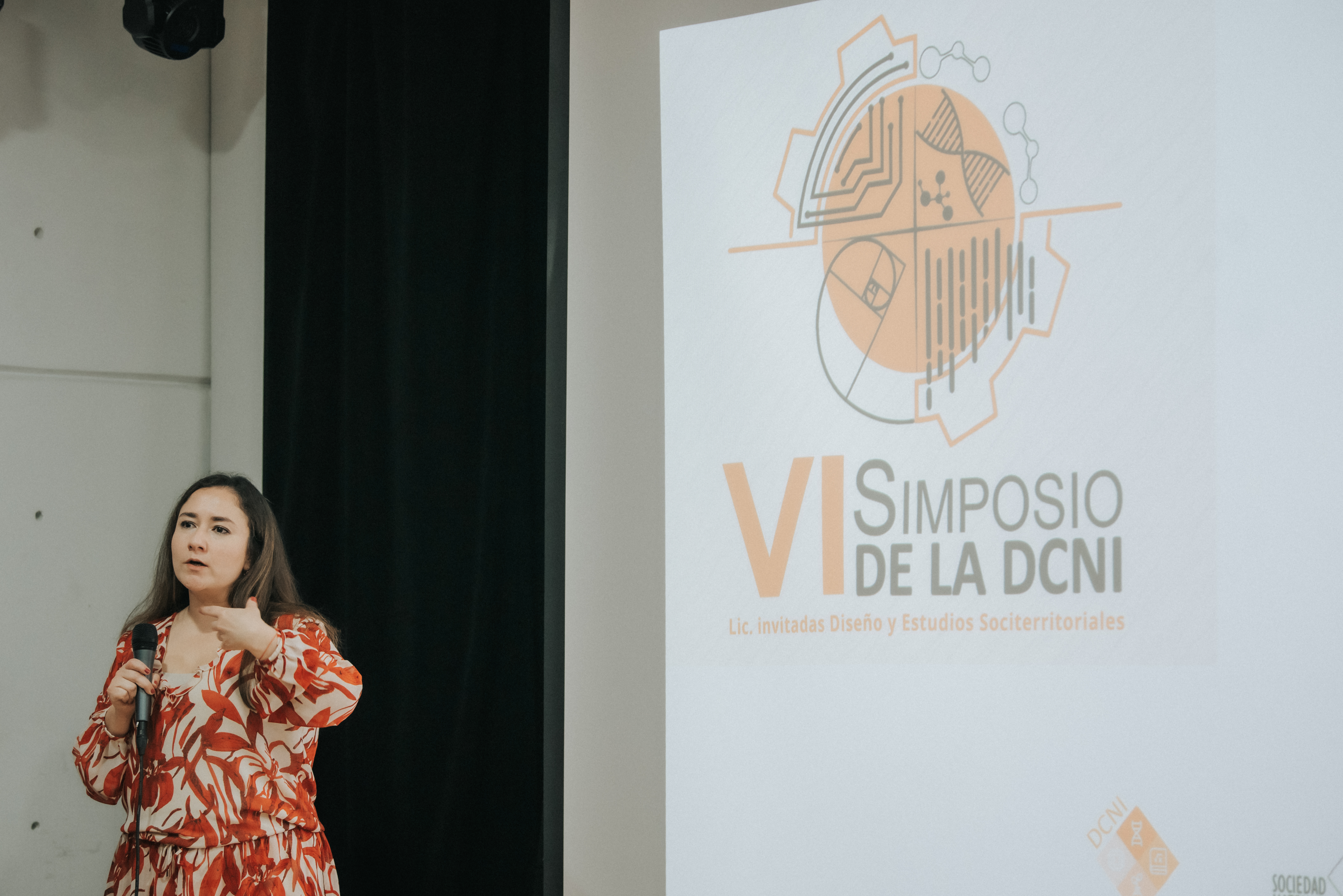 Joyce Vega Madrid imparte en la UAM Cuajimalpa